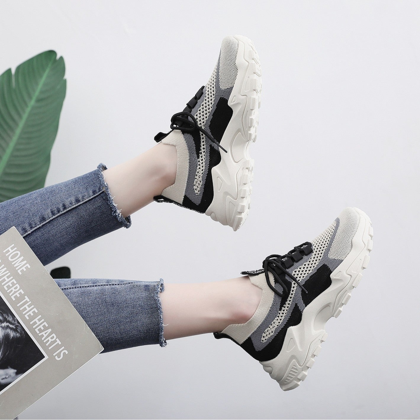Flyknit shoes breathable and comfortable thick soled women's sports shoes